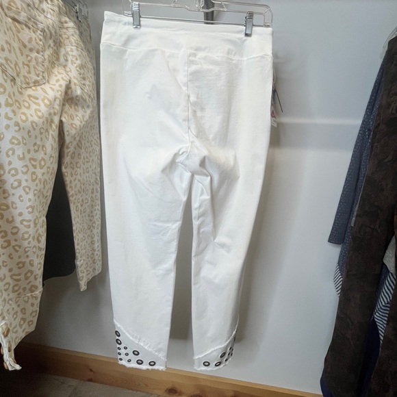 Elyse White Cropped Ankle Pants with Eyelet Detail - Picture 10 of 10